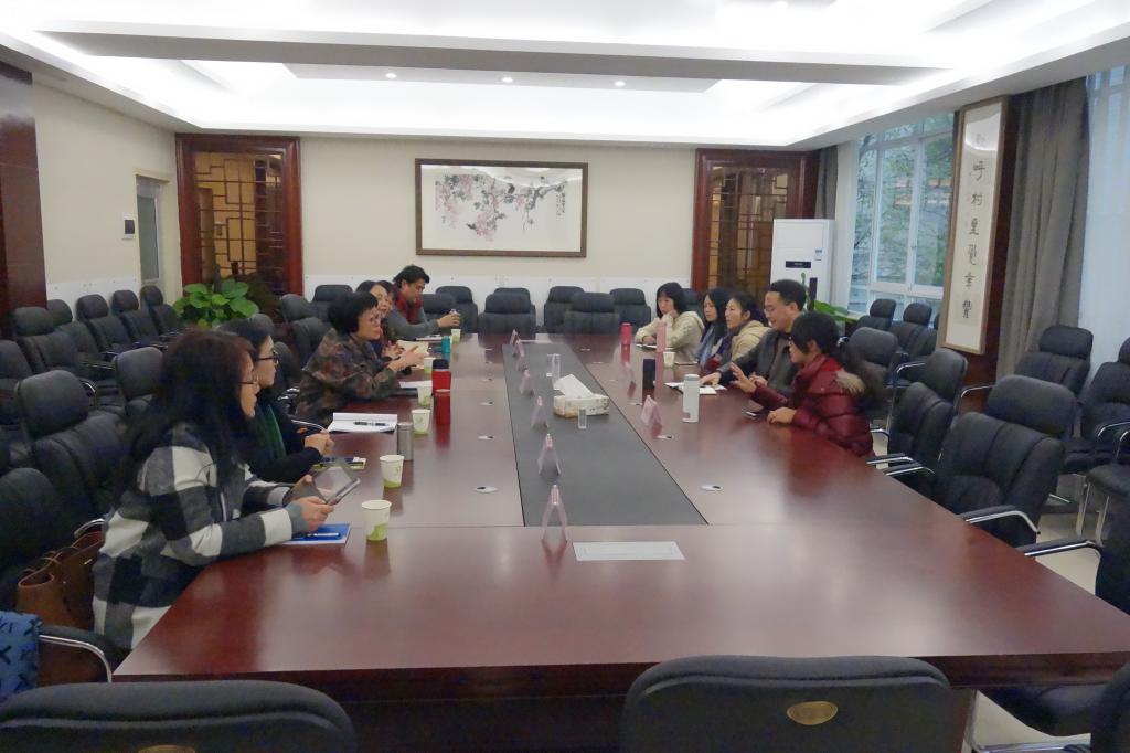 3教学管理中心与成都电大城南学院座谈