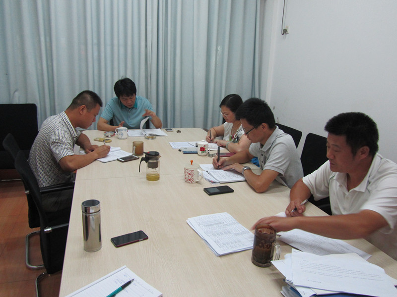 吴国荣副校长发表讲话