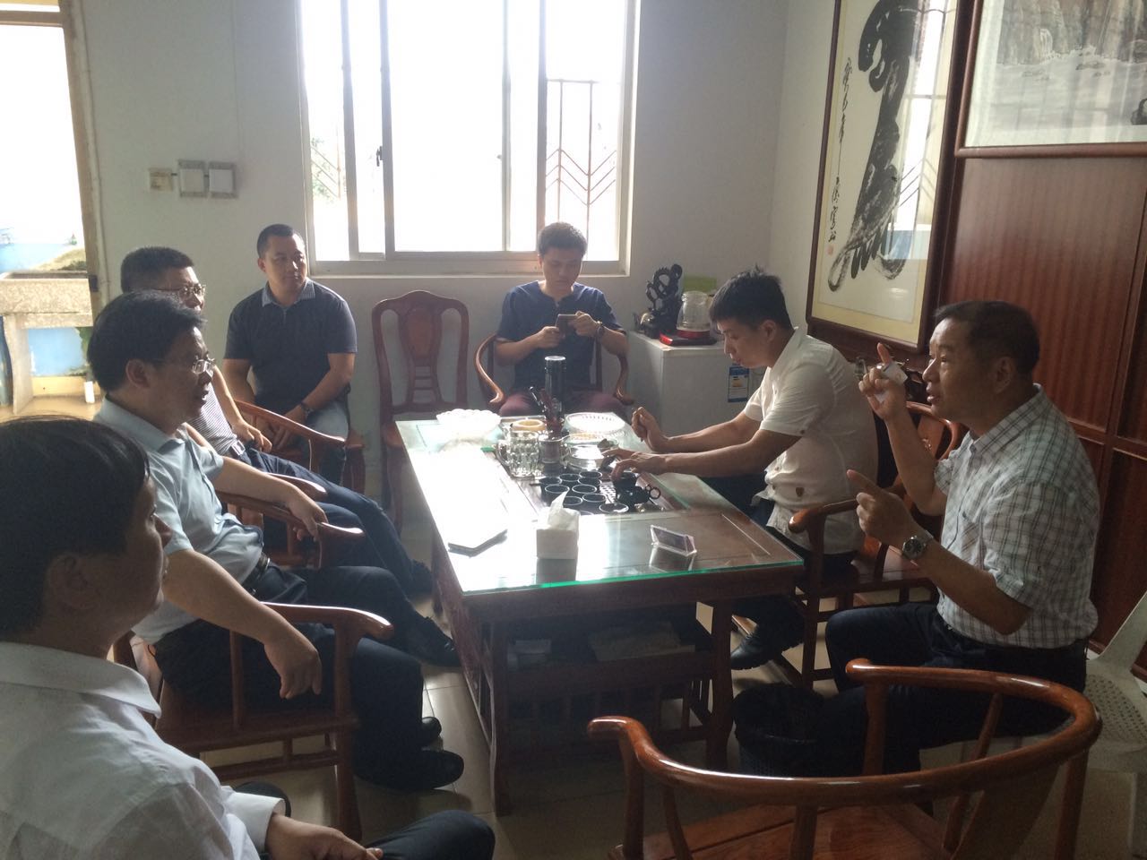 图6:听取莆田理工学校负责人函授教育招生情况介绍